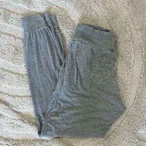 COZY EARTH | Rib Knit Jogger Pant | Grey